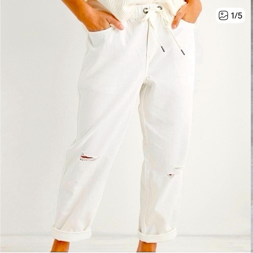 AERIE LIGHTWEIGHT DRAWSTRING WAIST WHITE DENIM DISTRESSED JOGGERS SIZE SMALL